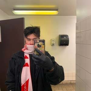 Meet your Posher, Roger